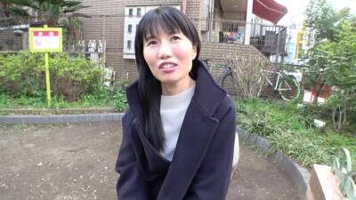 Plump ass unique to a mature woman - txxx.com - Japan