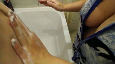 Mom Washes Her Mature Son And Jerks Off His Dick - hclips.com