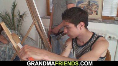 Young dudes share their old skinny granny in this hot two-way action - sexu.com