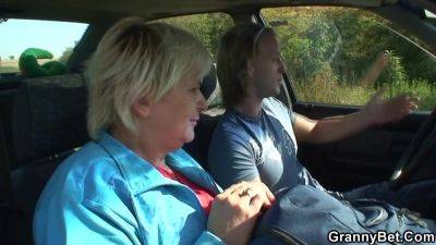 Dude Pounds Blonde Granny In His Car - hclips.com