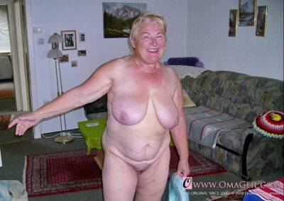 OMAGEIL Old Amateur Granny Pictures Collected Everywhere - Mature - xtits.com